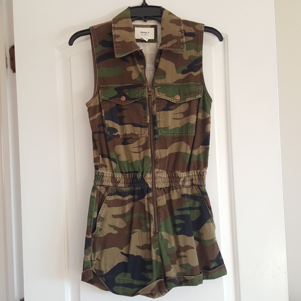 XXI Army print jumper